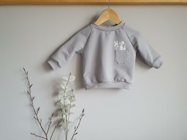 Osterpullover Karotten in Tasche – Bild 5